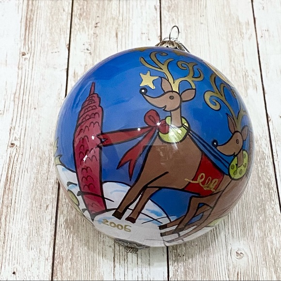 Li Bien 2006 Pier1 Imports Reverse PaintedSanta Reindeer Christmas Ball Ornament - Picture 2 of 13